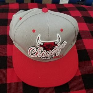 Snap back